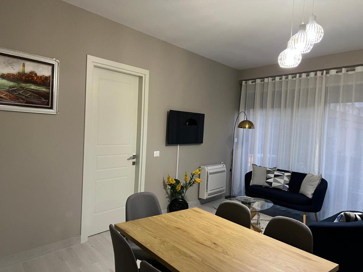 Alma Rose Apartment Korce Exterior photo